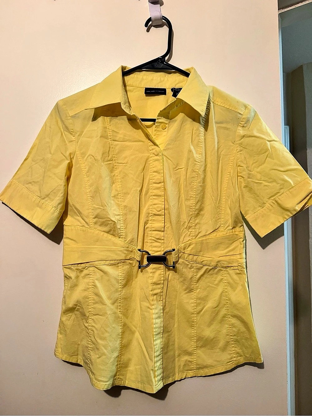 New York & Company Yellow Button Front Shirt Size 4 Like New